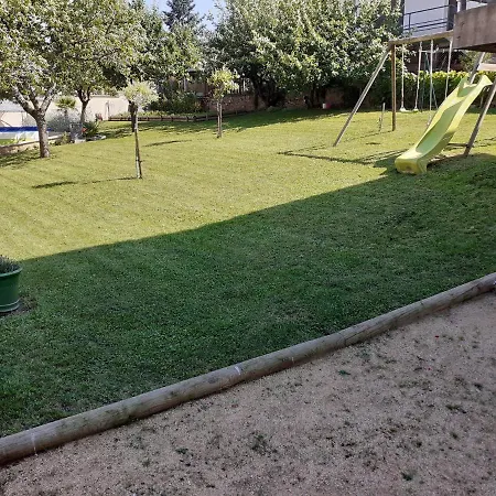 Maison meublée à Brioude, terrain et piscine centre ville Villa Brioude
